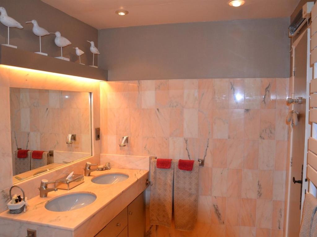 La Deviniere Hotel Donzère Kültér fotó