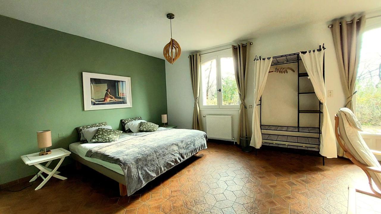 La Deviniere Hotel Donzère Szoba fotó